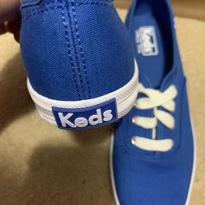 Keds  NIB